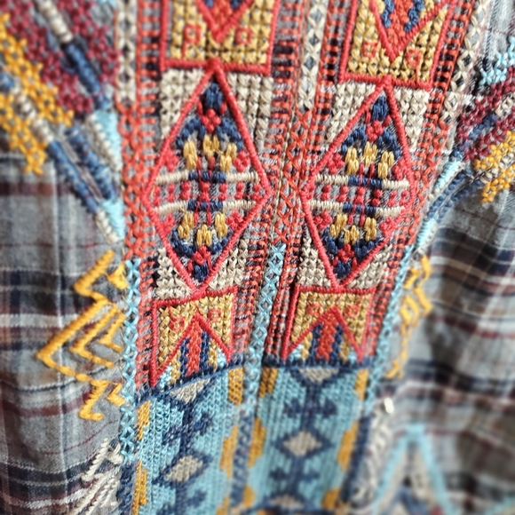 Johnny Was 3J Workshop Flannel Embroidered Tunic With Pearl Snap Buttons Size S - Picture 4 of 16